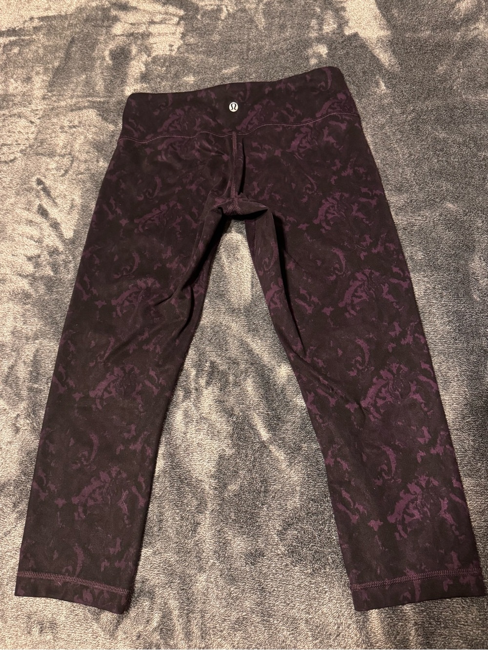 lululemon athletica Girls' Dark Purple Patterned Cropped Leggings